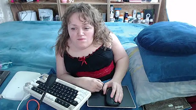 MiniNatalie online show from 09/21/25, 09:22