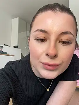 Mia-Minou online show from 02/19/26, 01:29