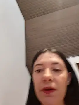 Isabella 21x online show from 12/02/25, 12:43