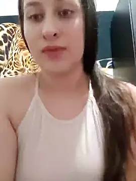 Snapshot of dulccemaria24 chatting on 01/25/25, 06:13 dulccemaria24 online show from 01/25/25, 06:13