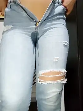 dulccemaria24 online show from 03/13/25, 06:34