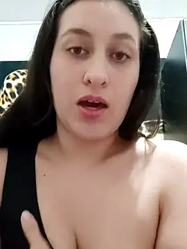 Snapshot of dulccemaria24 chatting on 03/18/25, 02:15 dulccemaria24 online show from 03/18/25, 02:15