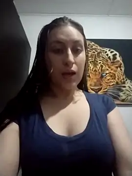 Snapshot of dulccemaria24 chatting on 11/23/25, 07:24 dulccemaria24 online show from 11/23/25, 07:24