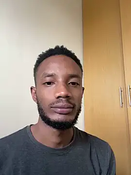 Snapshot of Dawi3 chatting on 11/08/25, 04:45 Dawi3 online show from 11/08/25, 04:45