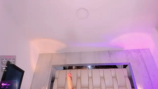  CurlyGirl  online show from 02/07/26, 08:45