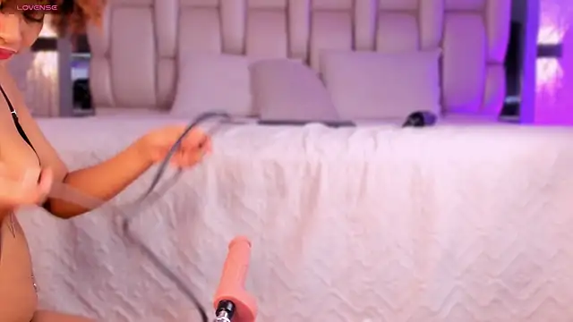  CurlyGirl  online show from 03/19/26, 08:46