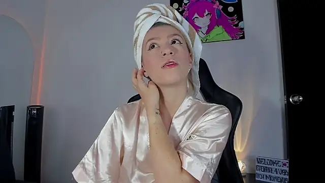 roxanne jones1 online show from 05/26/26, 06:37