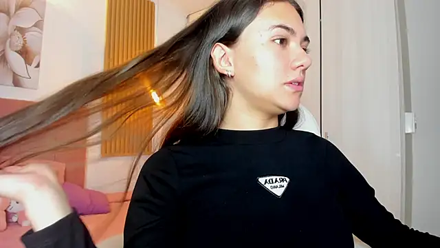 Snapshot of mia_nevaeh chatting on 01/11/25, 11:46 mia nevaeh online show from 01/11/25, 11:46