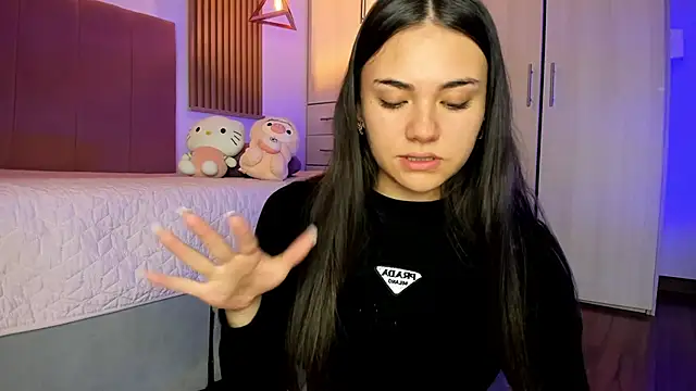 Snapshot of mia_nevaeh chatting on 11/20/25, 08:41 mia nevaeh online show from 11/20/25, 08:41