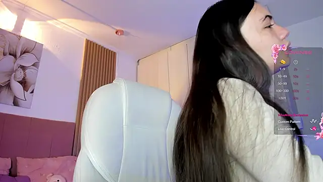 mia nevaeh online show from 04/25/26, 06:38