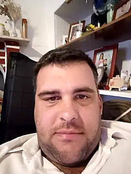 Snapshot of rmp292 chatting on 11/24/25, 03:01 rmp292 online show from 11/24/25, 03:01