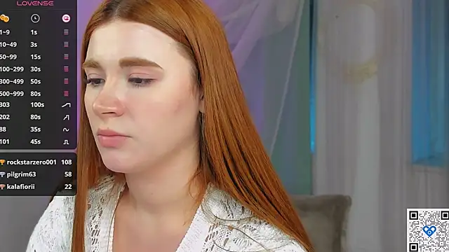 Snapshot of Freckle_Diyana chatting on 01/10/25, 01:42 Freckle Diyana online show from 01/10/25, 01:42