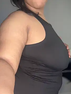 MissAriisback online show from 09/11/25, 08:20