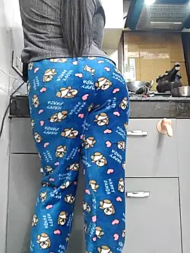 Manpreet kaur21 online show from 12/27/24, 12:56