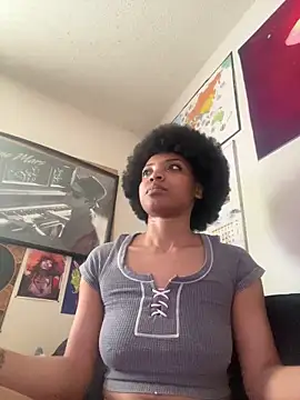 KimiAqua online show from 03/13/25, 10:32