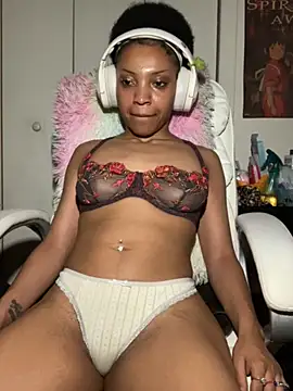 KimiAqua online show from 10/03/25, 11:13