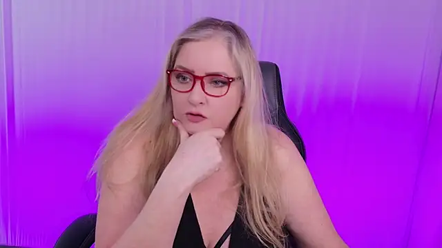 KatDSinclair online show from 02/18/25, 02:59