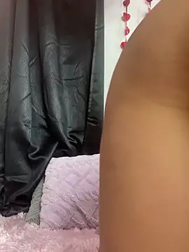 Snapshot of AnnaRosse1 chatting on 02/26/25, 07:27 AnnaRosse1 online show from 02/26/25, 07:27