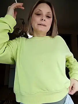 Snapshot of MySweetcum69 chatting on 10/28/25, 09:46 MySweetcum69 online show from 10/28/25, 09:46