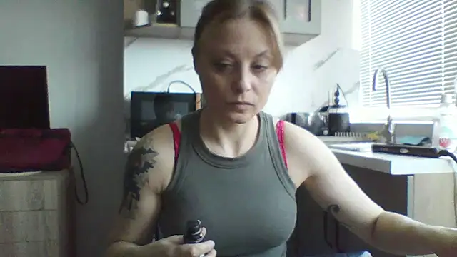 Snapshot of MySweetcum69 chatting on 11/15/25, 10:45 MySweetcum69 online show from 11/15/25, 10:45