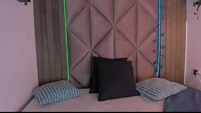 AmyPalmmer online show from 12/05/25, 11:52