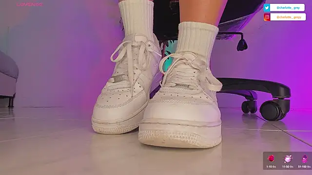 charlotte  grey online show from 09/25/25, 08:23