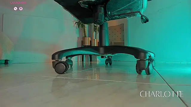 charlotte  grey online show from 12/02/25, 07:42