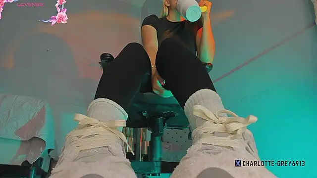 charlotte  grey online show from 02/28/26, 08:43