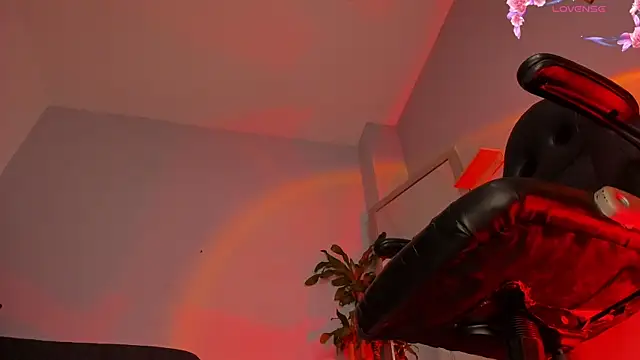 charlotte  grey online show from 04/02/26, 08:06