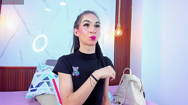 Mia thompson 19 online show from 03/05/26, 07:43