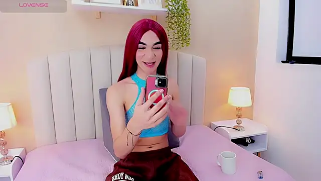 Mia thompson 19 online show from 05/15/26, 08:05