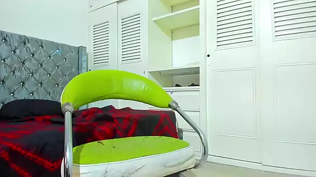 Snapshot of jamiief4 chatting on 02/18/26, 10:22 jamiief4 online show from 02/18/26, 10:22