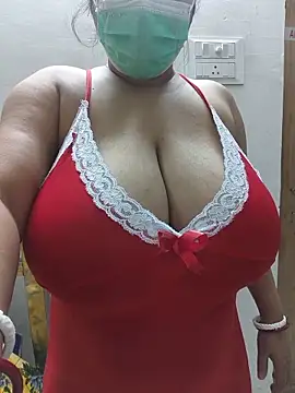 Snapshot of hot_bhabi_kolkata chatting on 06/18/26, 04:02 hot bhabi kolkata online show from 06/18/26, 04:02
