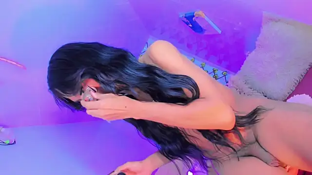 Snapshot of gilbanys_22 chatting on 02/07/25, 04:16 gilbanys 22 online show from 02/07/25, 04:16