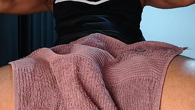 Snapshot of guinho_sp chatting on 01/08/25, 04:02 guinho sp online show from 01/08/25, 04:02