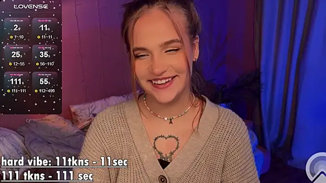 CarolineLovers online show from 03/15/25, 11:28