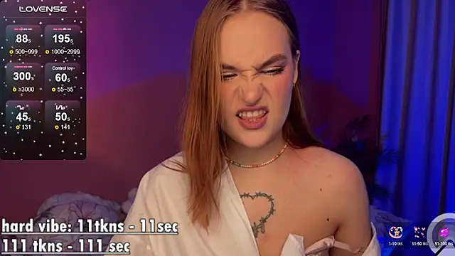 CarolineLovers online show from 03/22/25, 03:52