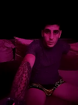 arenn1997 online show from 09/18/25, 10:23