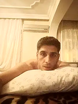 arenn1997 online show from 10/29/25, 12:13