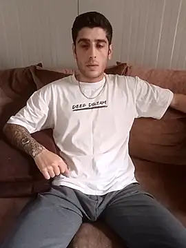 arenn1997 online show from 04/15/26, 12:01