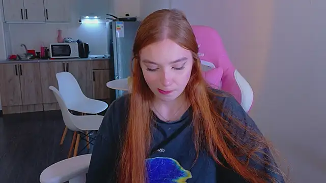 cinnabon girls online show from 04/04/26, 04:26