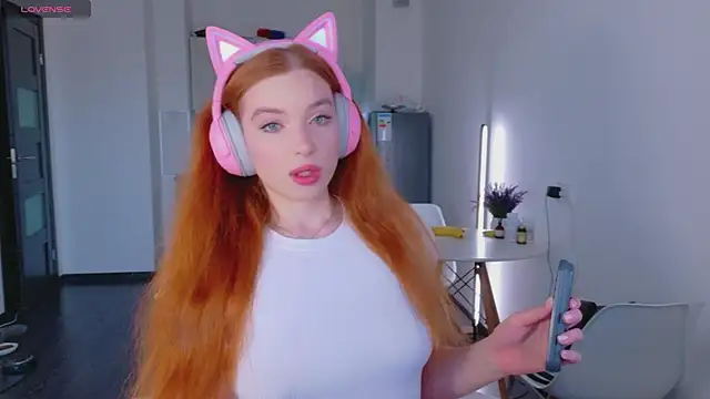 cinnabon girls online show from 04/29/26, 04:22