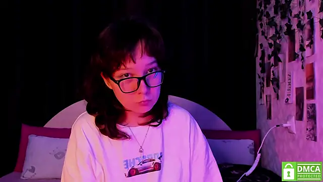 dreamgirllovee online show from 10/04/25, 01:25