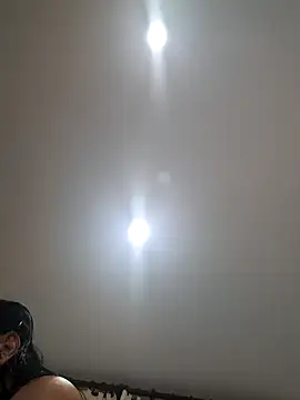 viollett 28 online show from 01/29/25, 12:33