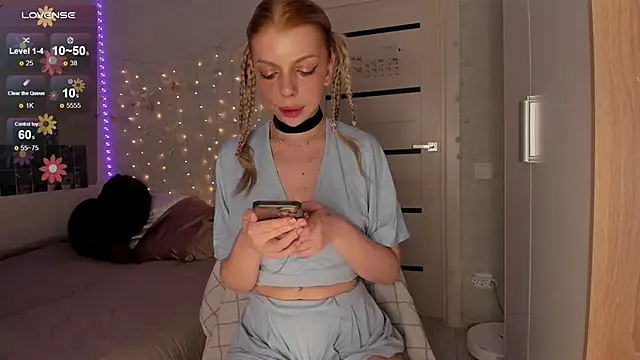 Hannah Carr online show from 02/19/25, 09:03