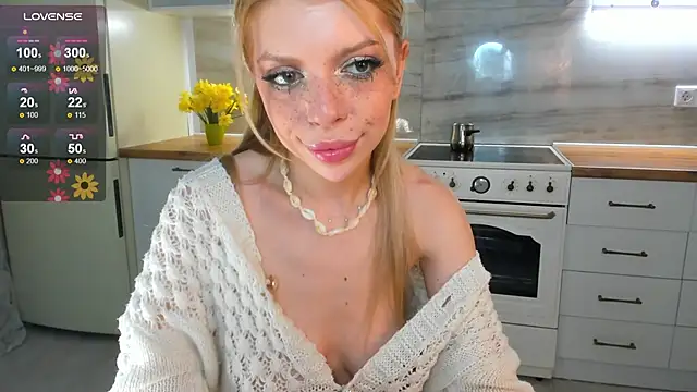 Hannah Carr online show from 03/21/25, 04:06