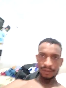 Snapshot of Ursonego chatting on 11/05/25, 11:38 Ursonego online show from 11/05/25, 11:38