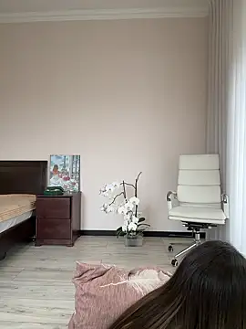 Hott Lolla online show from 01/27/25, 10:06