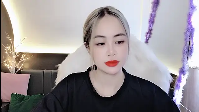 Snapshot of witch-39 chatting on 02/27/25, 08:17 witch-39 online show from 02/27/25, 08:17