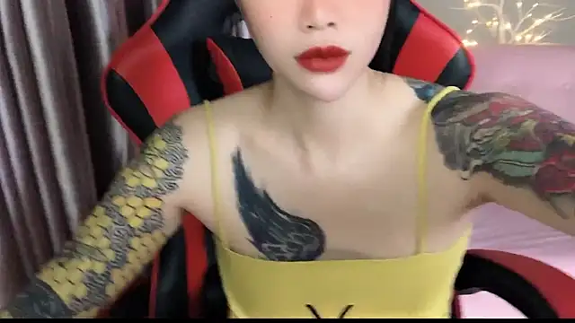 Snapshot of witch-39 chatting on 09/09/25, 04:23 witch-39 online show from 09/09/25, 04:23